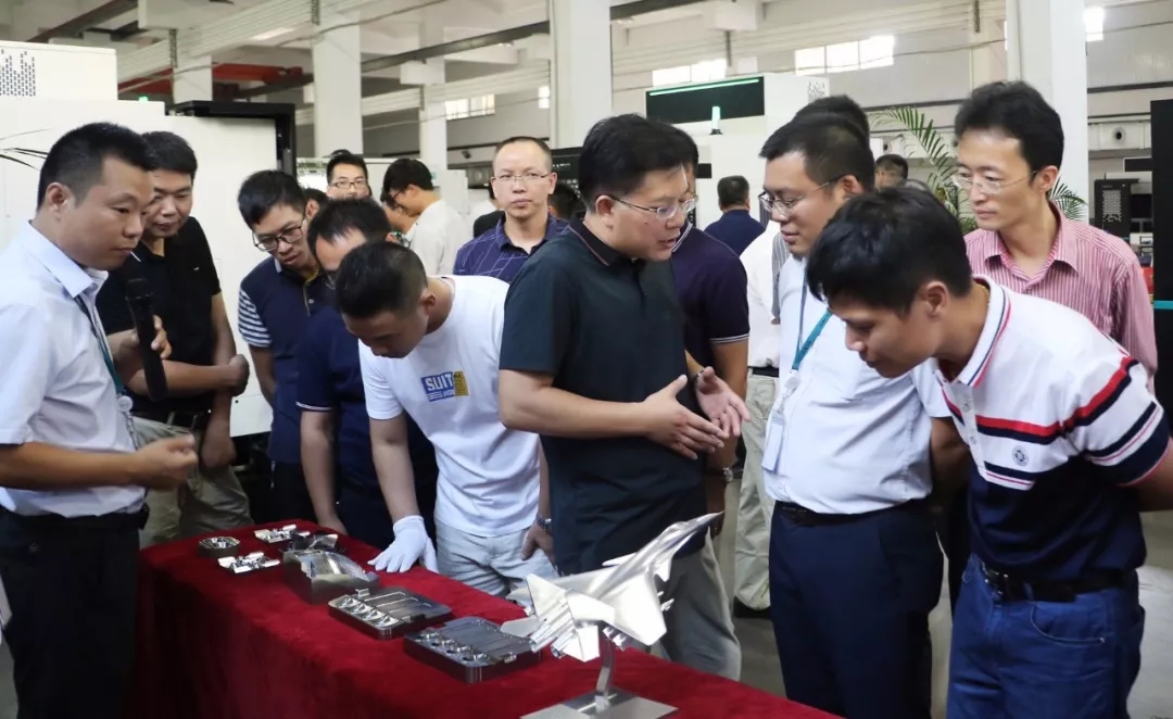 �㶫HG��Ѷ�������ϳ��cnc�ӹ�����